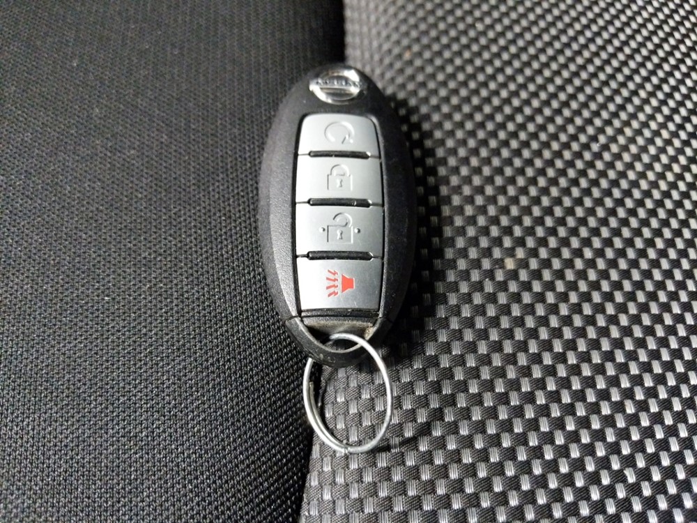 2017 Nissan Pathfinder - Keys