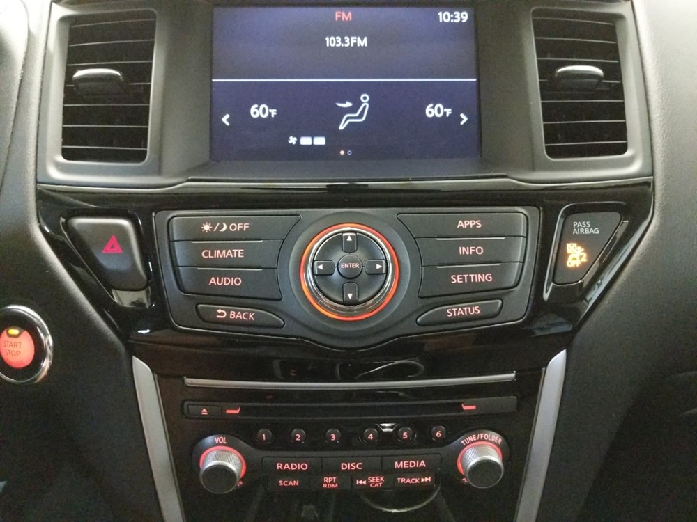 2017 Nissan Pathfinder - Stereo Package