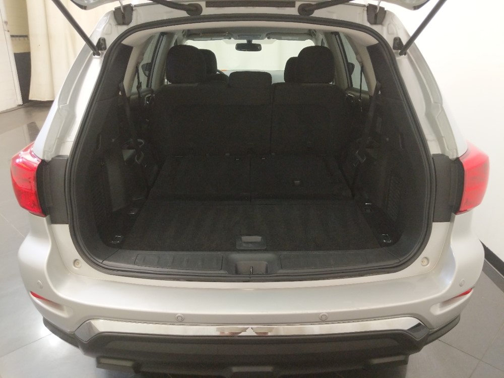 2017 Nissan Pathfinder - Trunk