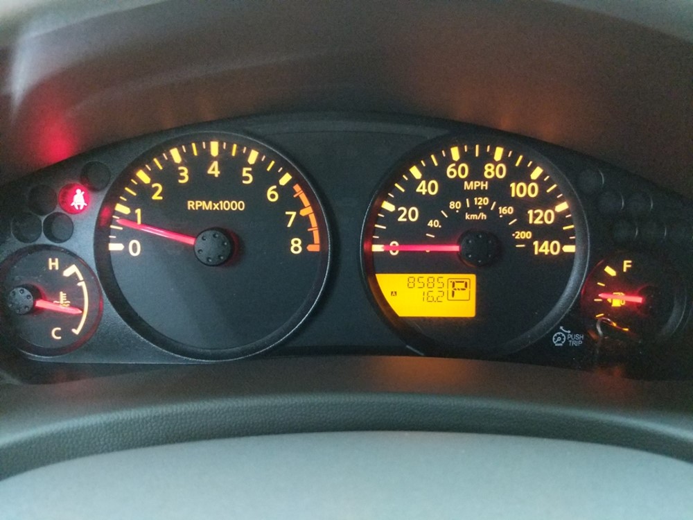 2017 Nissan Frontier - Odometer Close Up