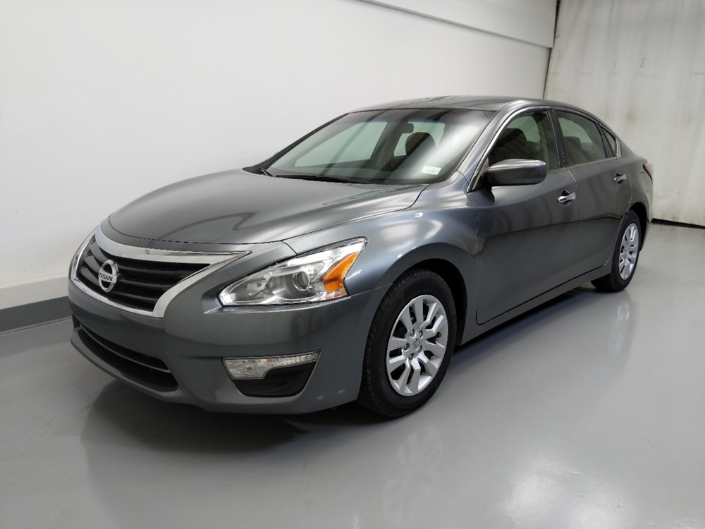 2015 Nissan Altima - Driver Front Bumper
