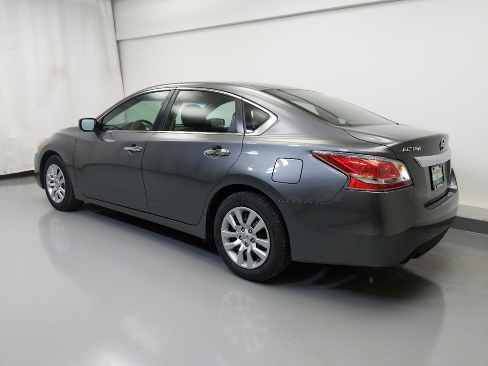 2015 Nissan Altima - Driver Rear Side
