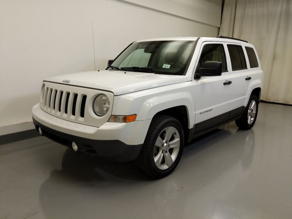 2014 Jeep Patriot - Driver Front Bumper