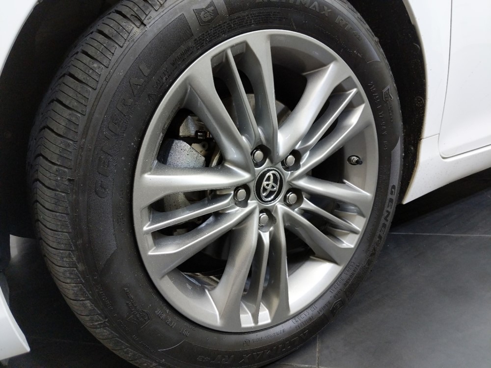 2016 Toyota Camry - Wheel