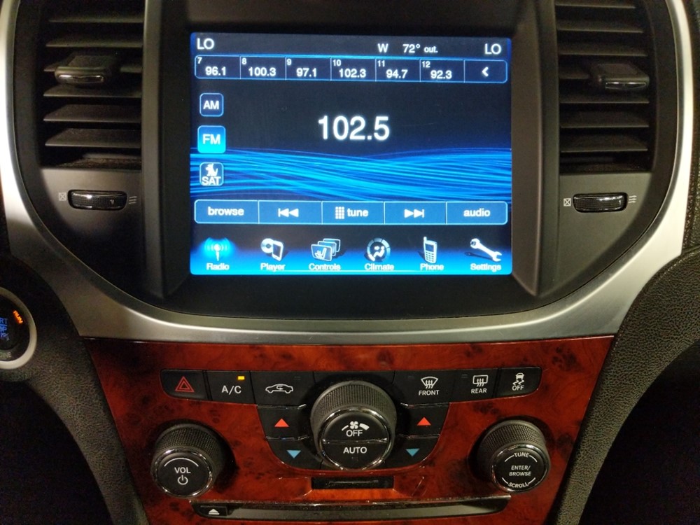 2012 Chrysler 300 - Stereo Package