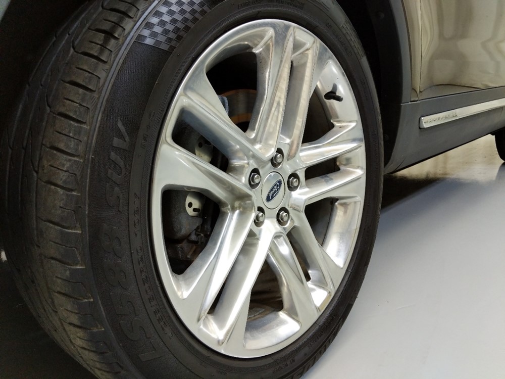 2016 Ford Explorer - Wheel