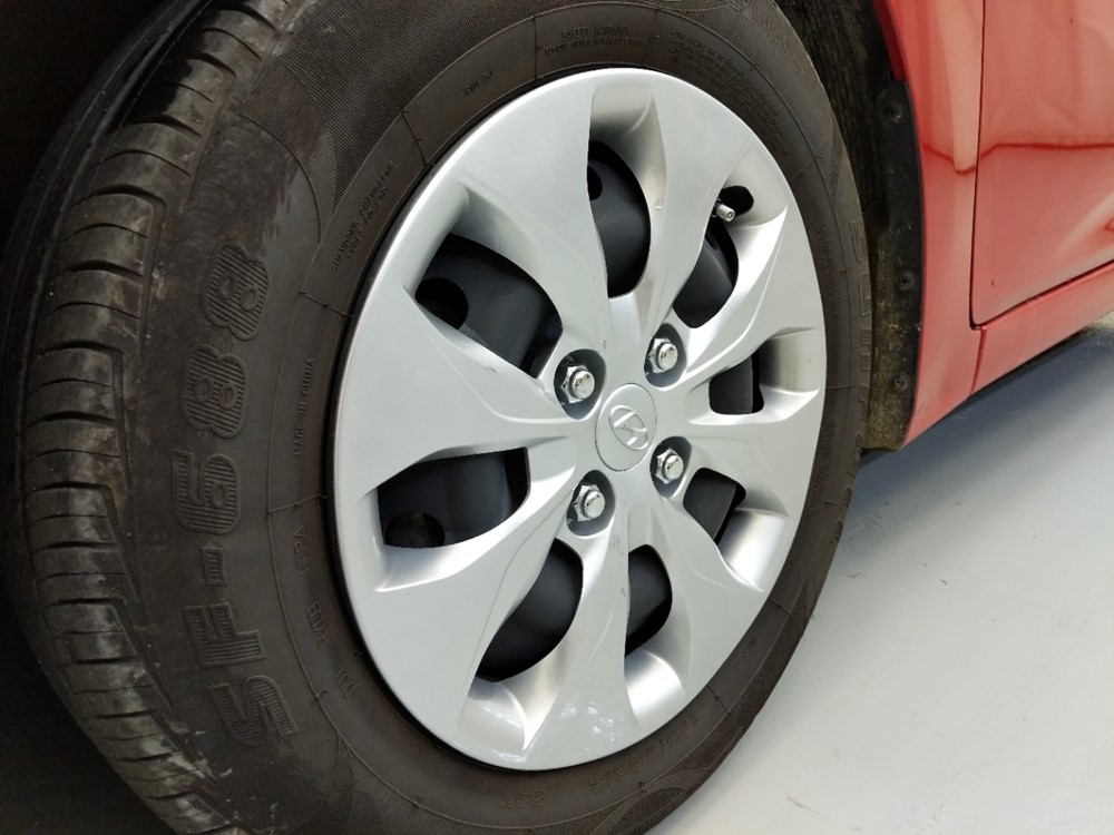 2017 Hyundai Accent - Wheel