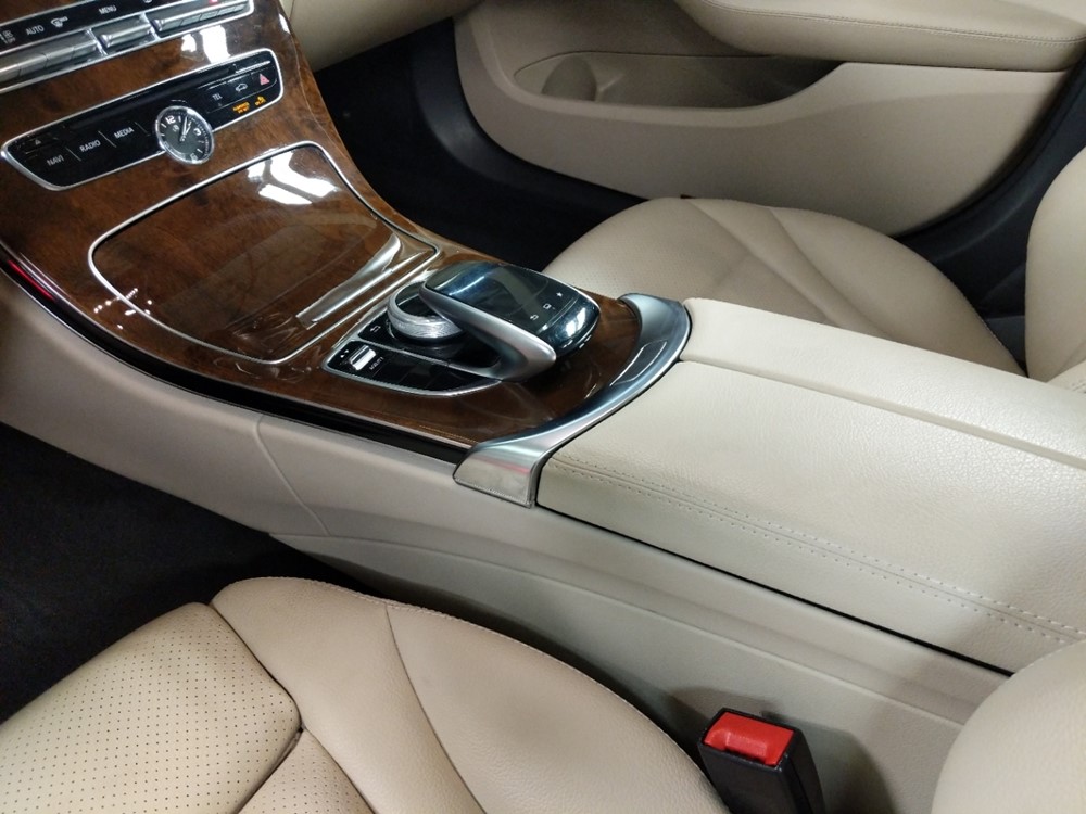 2015 Mercedes-Benz C300 - Center Console/Cup Holders