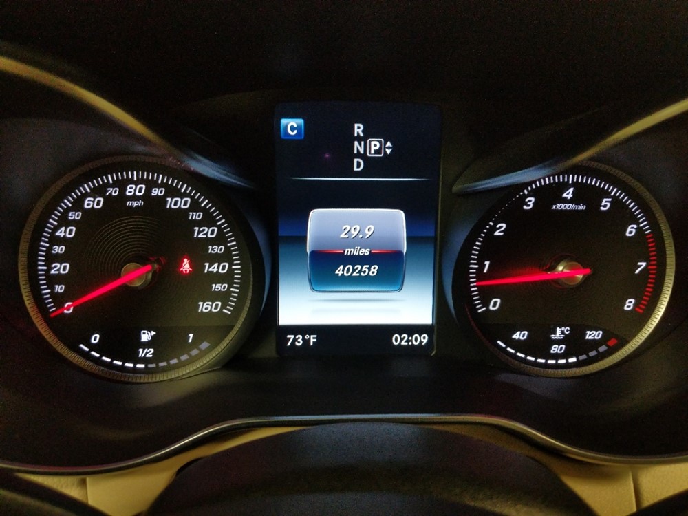 2015 Mercedes-Benz C300 - Odometer Close Up