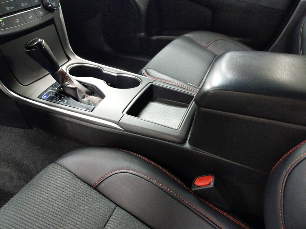 2016 Toyota Camry - Center Console/Cup Holders