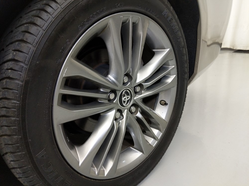 2016 Toyota Camry - Wheel