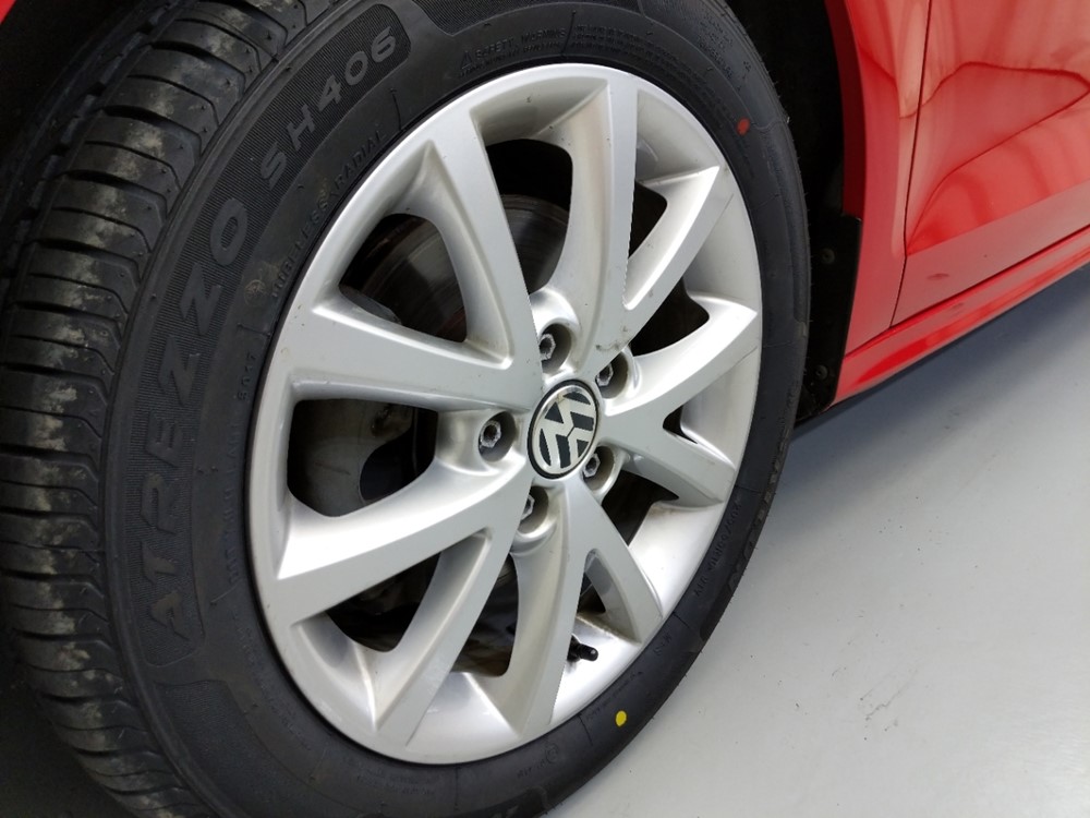 2014 Volkswagen Jetta - Wheel