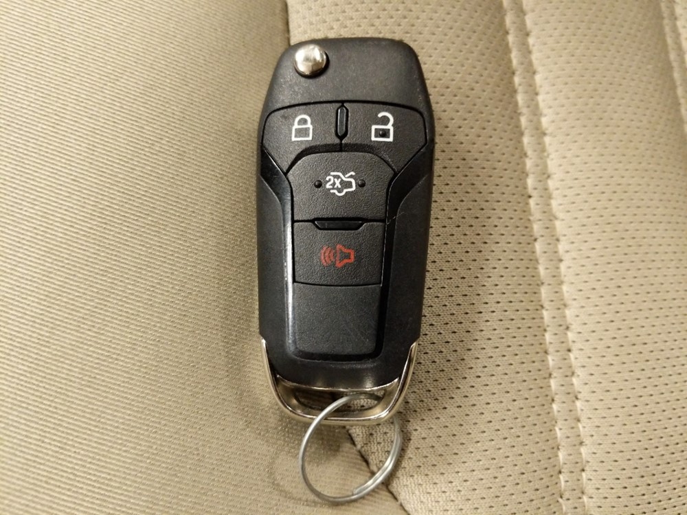 2015 Ford Fusion - Keys