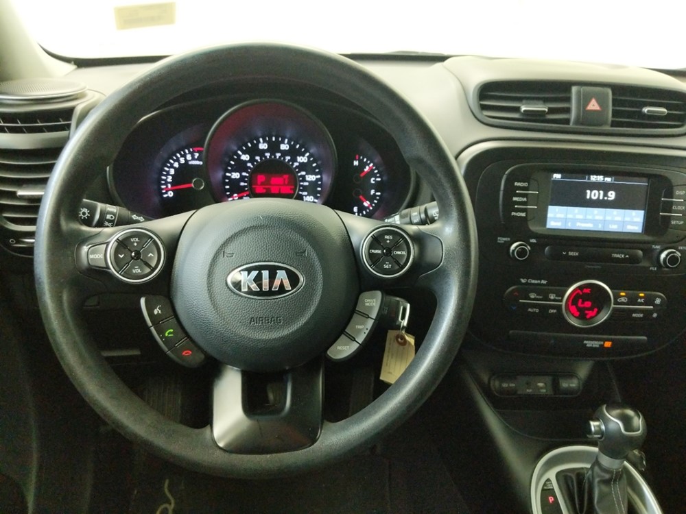 2017 Kia Soul - Driver Dash