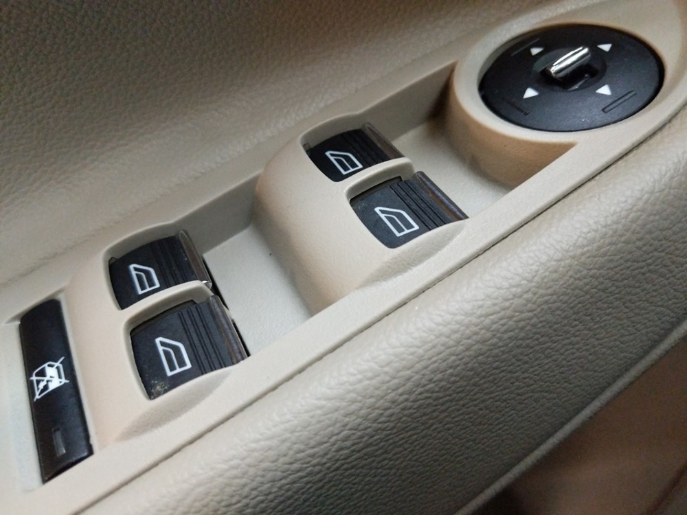 2015 Ford Escape - Driver Power Windows/Lock Control