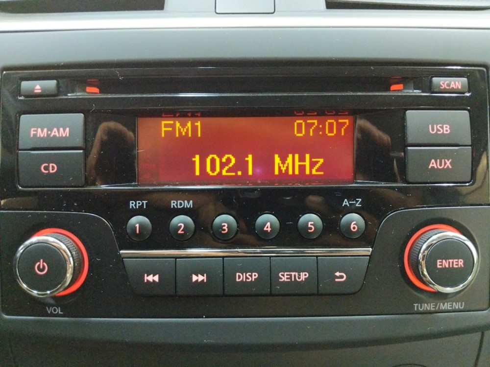 2017 Nissan Sentra - Stereo Package