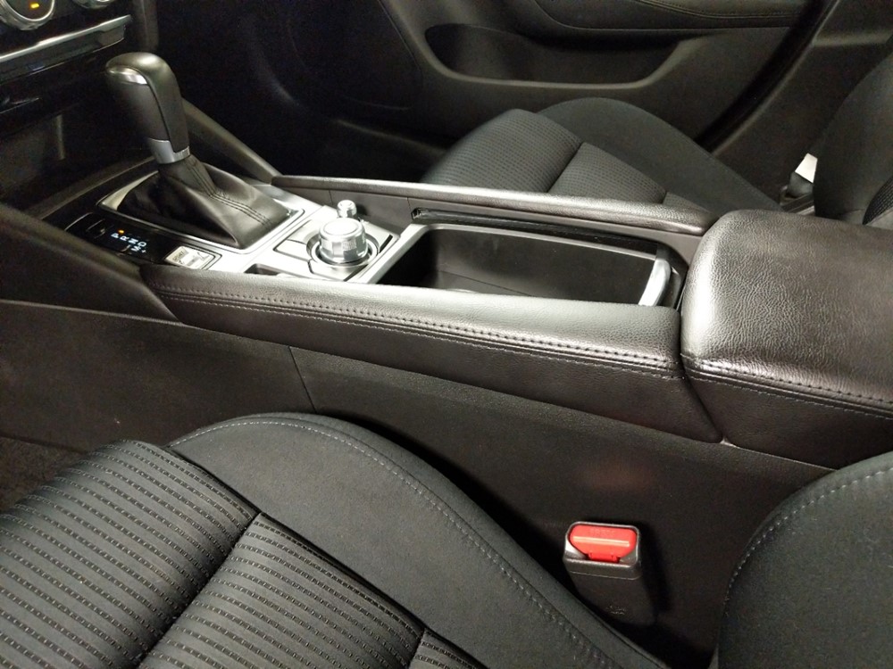 2016 Mazda Mazda6 - Center Console/Cup Holders