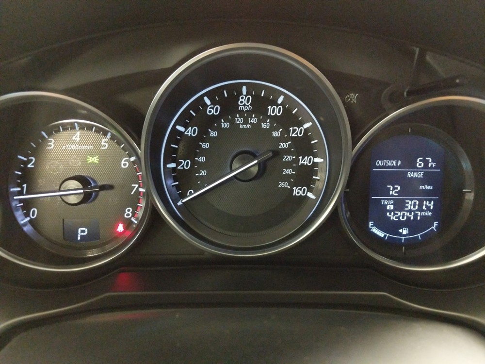 2016 Mazda Mazda6 - Odometer Close Up