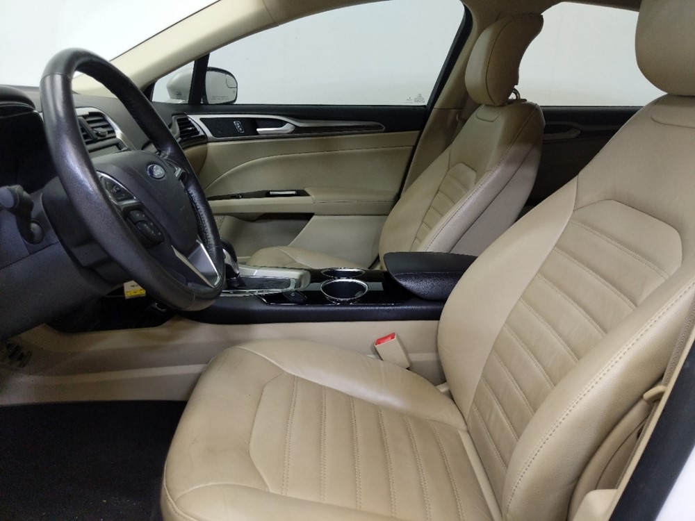 2013 Ford Fusion - Driver Front Seat