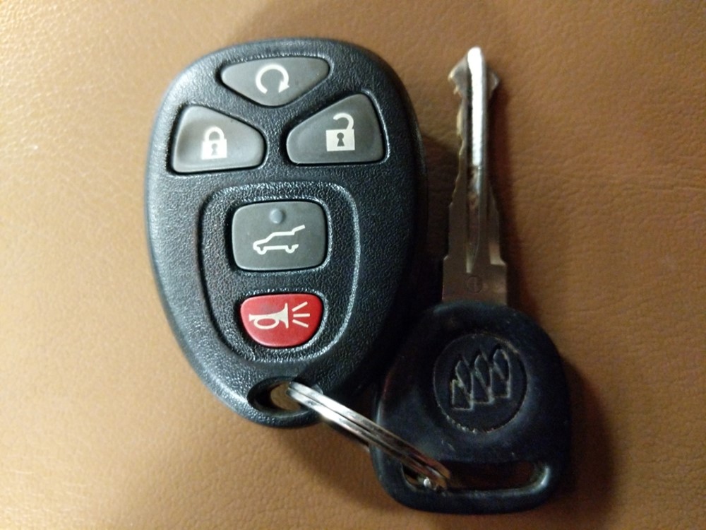 2014 Buick Enclave - Keys
