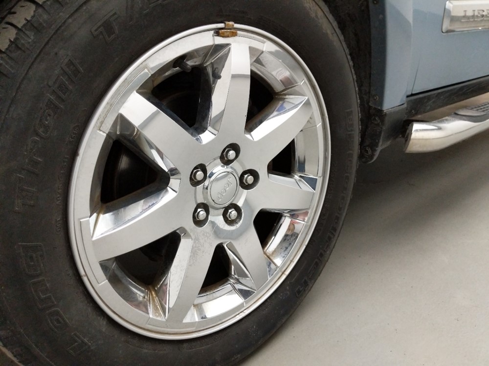 2012 Jeep Liberty - Wheel