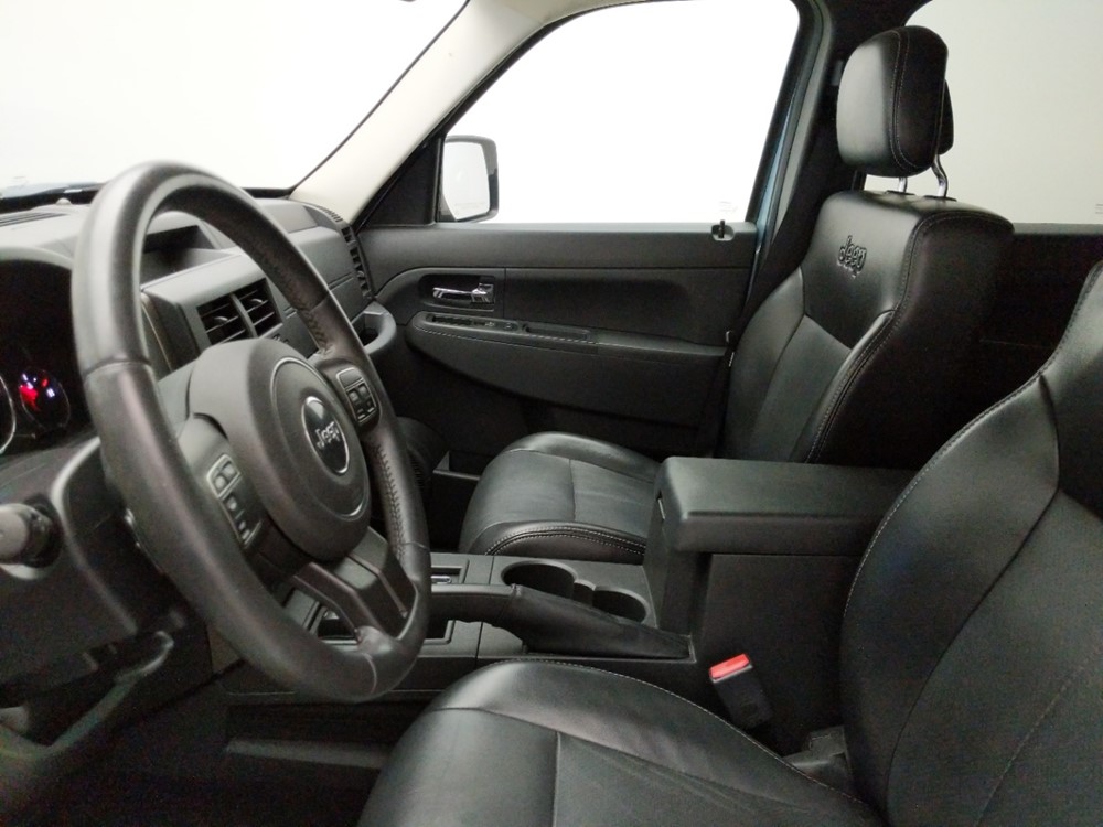 2012 Jeep Liberty - Driver Front Seat