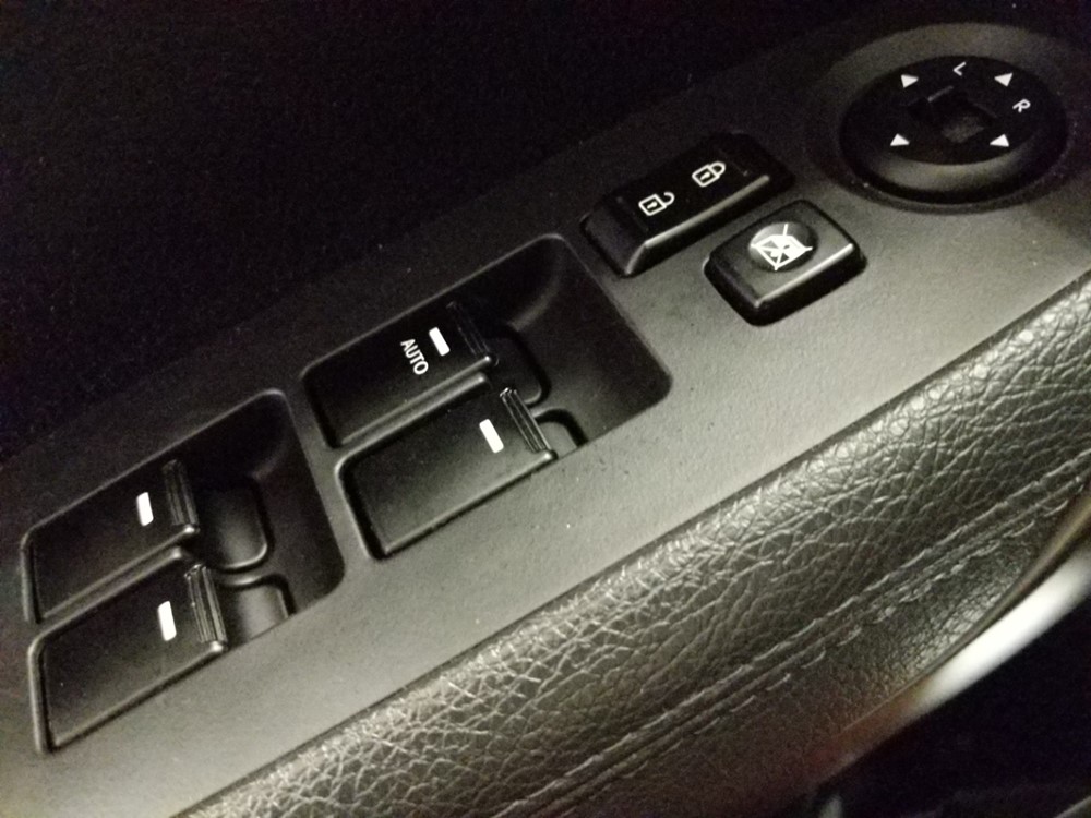 2014 Kia Sorento - Driver Power Windows/Lock Control
