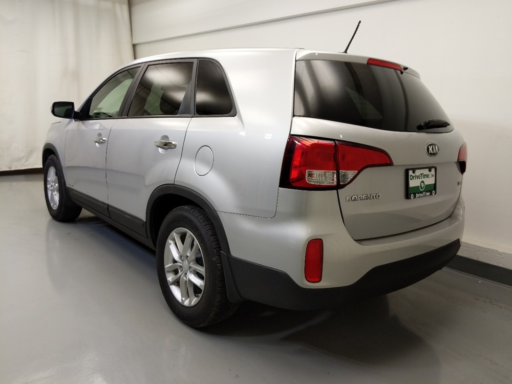 2014 Kia Sorento - Driver Rear Bumper