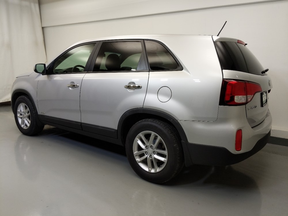 2014 Kia Sorento - Driver Rear Side