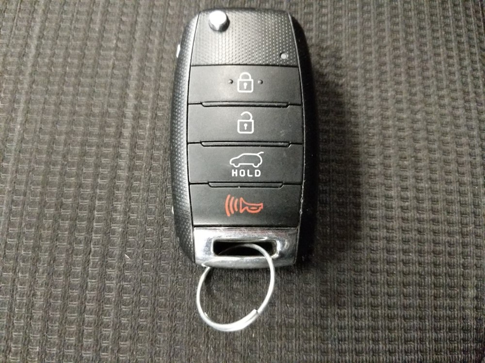 2014 Kia Sorento - Keys