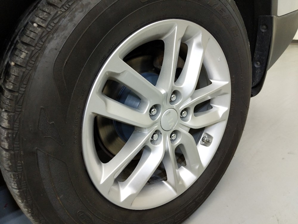 2014 Kia Sorento - Wheel