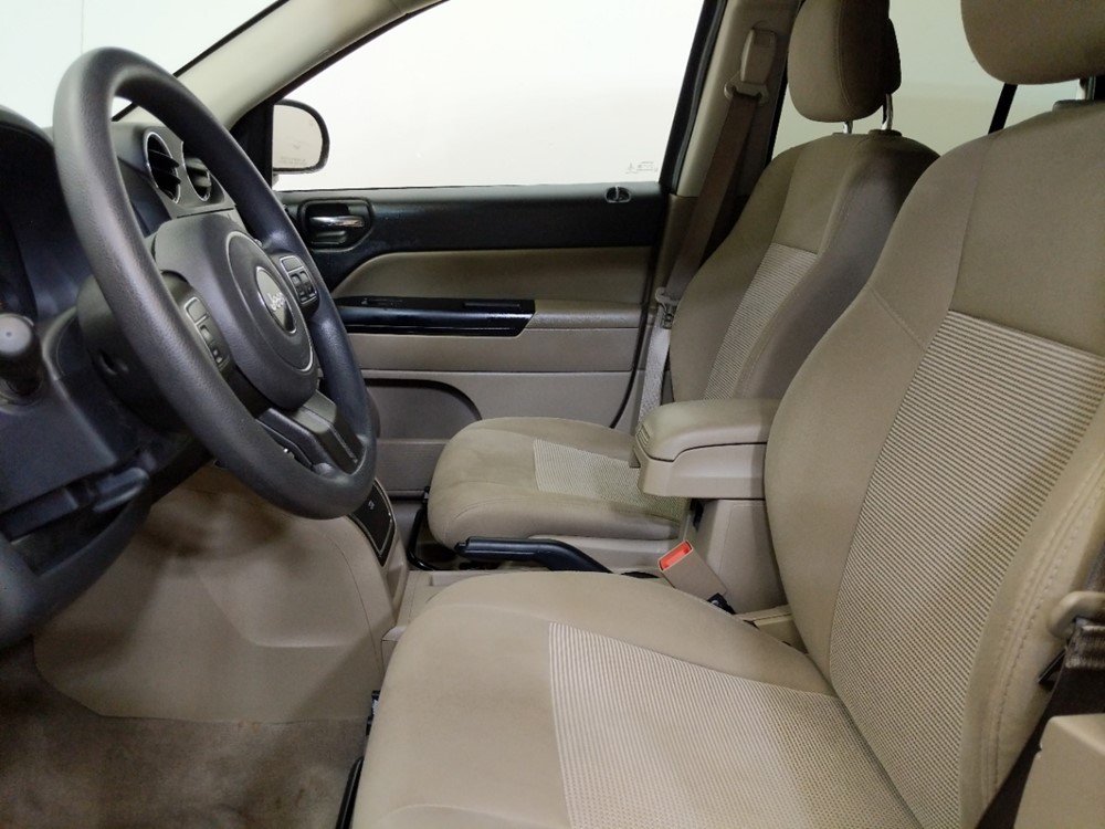 2017 Jeep Compass - Driver Front Seat