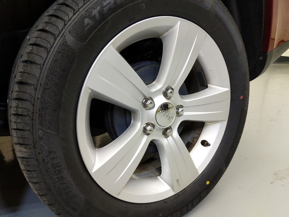 2017 Jeep Compass - Wheel