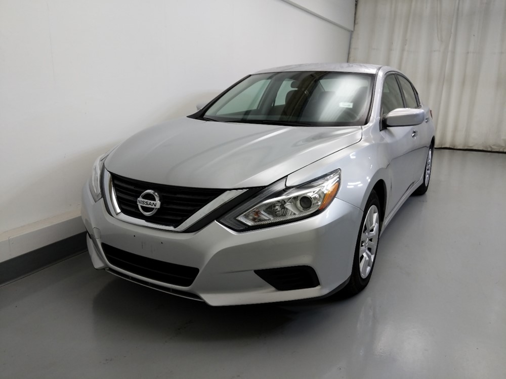 2016 Nissan Altima - Driver Front Hood