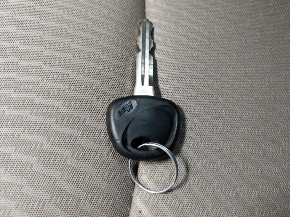 2016 Hyundai Elantra - Keys