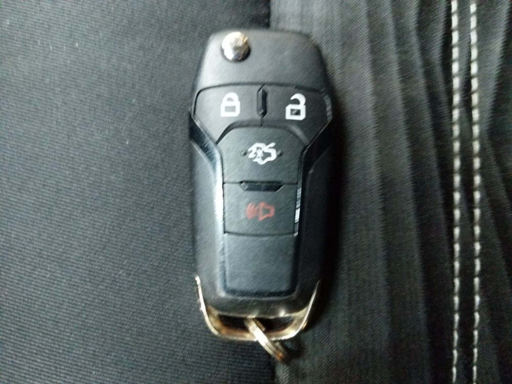 2016 Ford Fusion - Keys