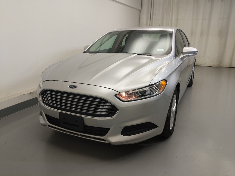 2016 Ford Fusion - Driver Front Hood