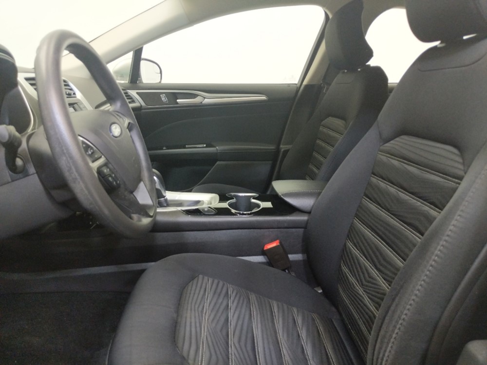 2016 Ford Fusion - Driver Front Seat