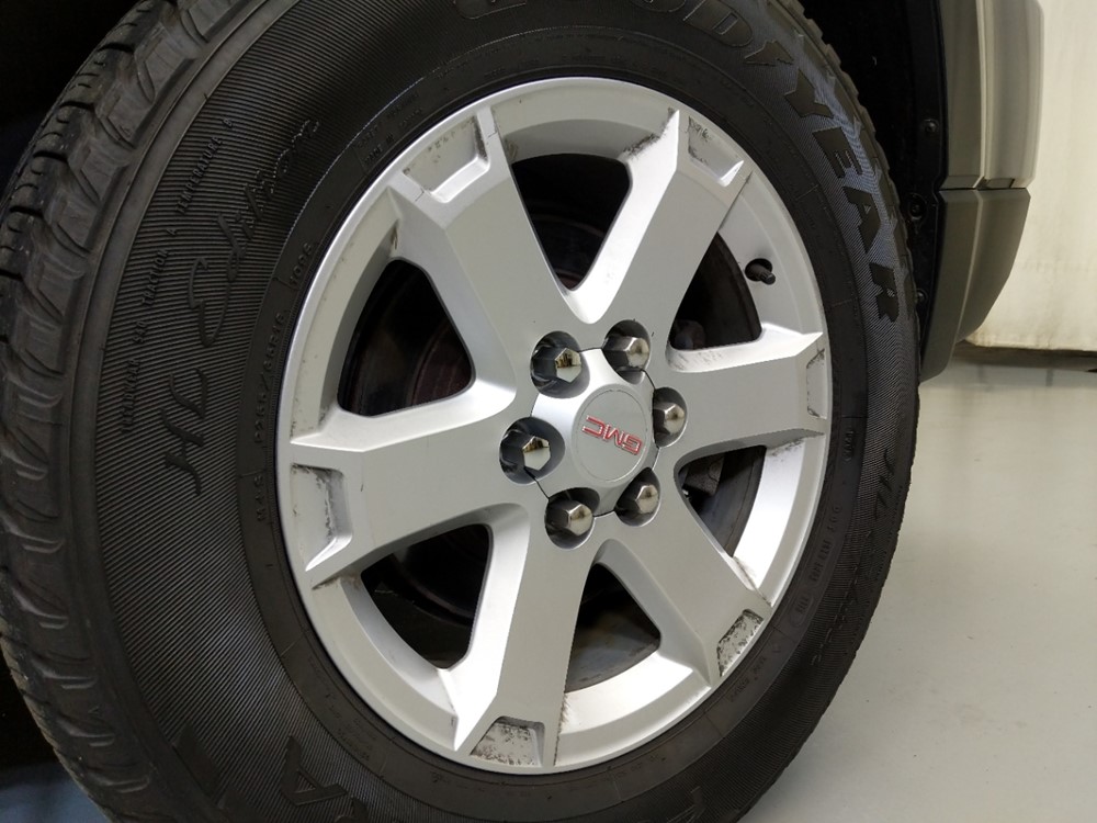 2015 GMC Acadia - Wheel