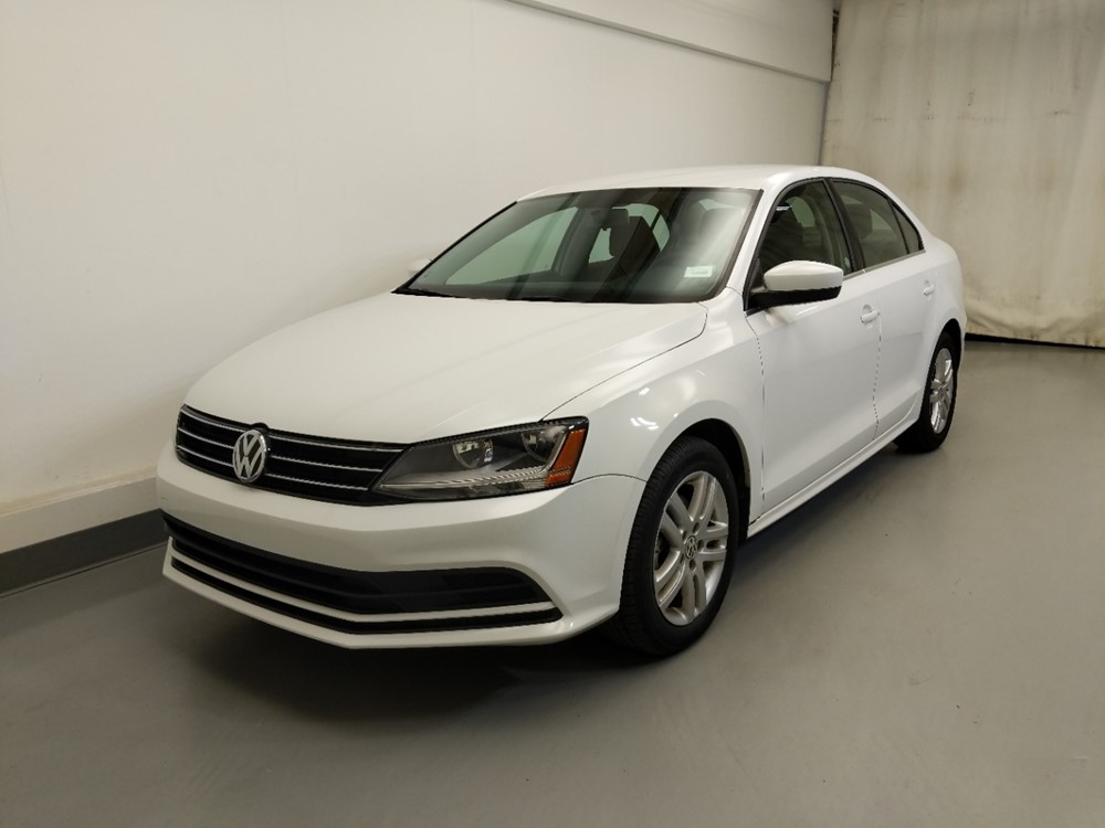 2017 Volkswagen Jetta - Driver Front Bumper