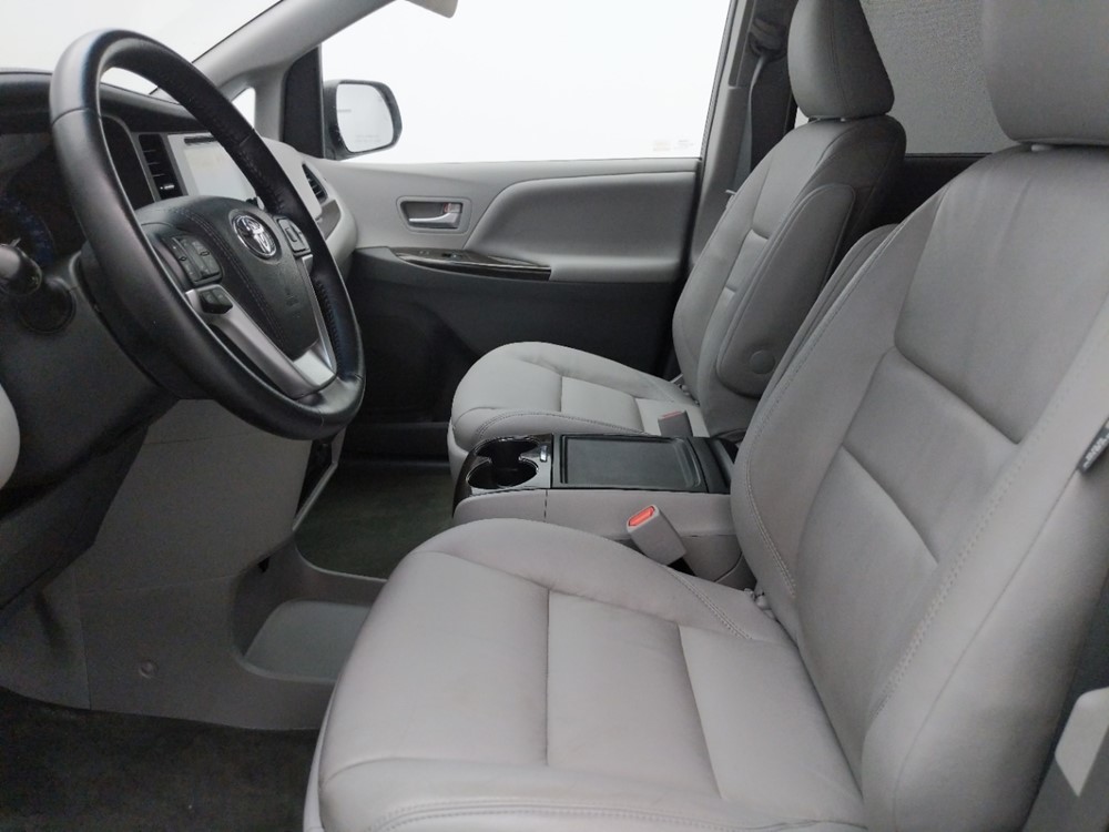 2015 Toyota Sienna - Driver Front Seat