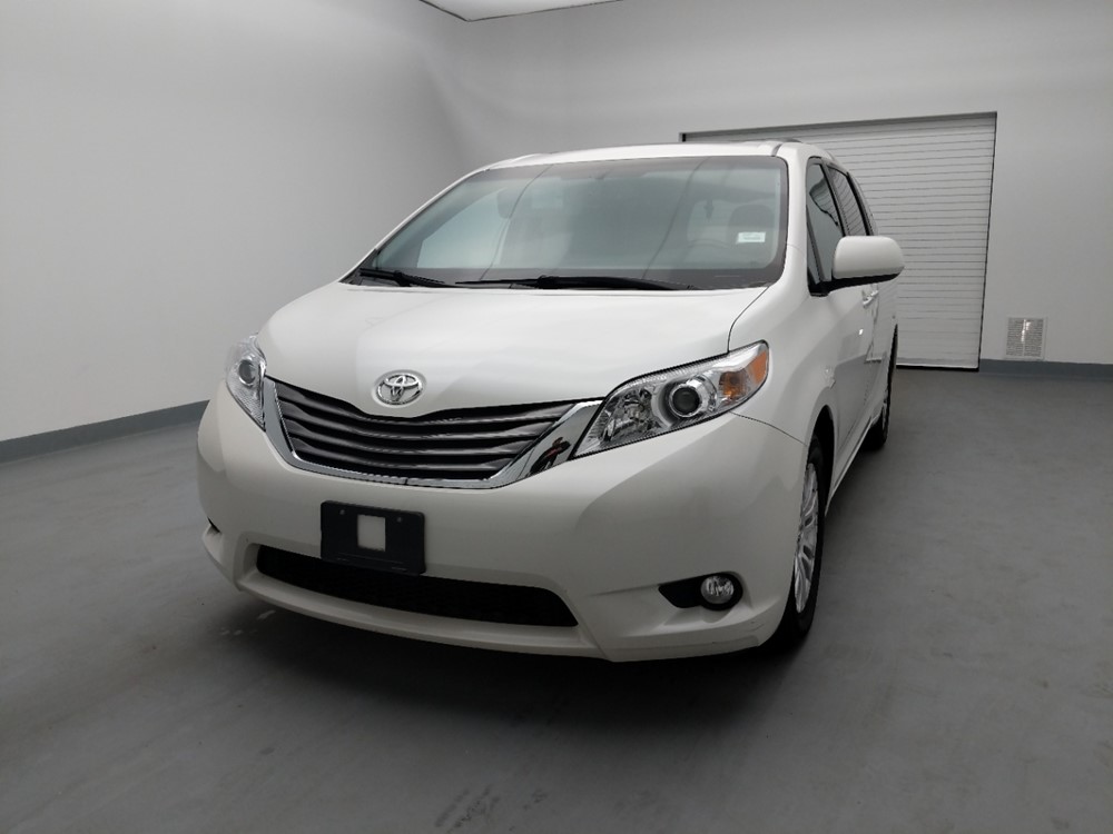 2015 Toyota Sienna - Driver Front Hood
