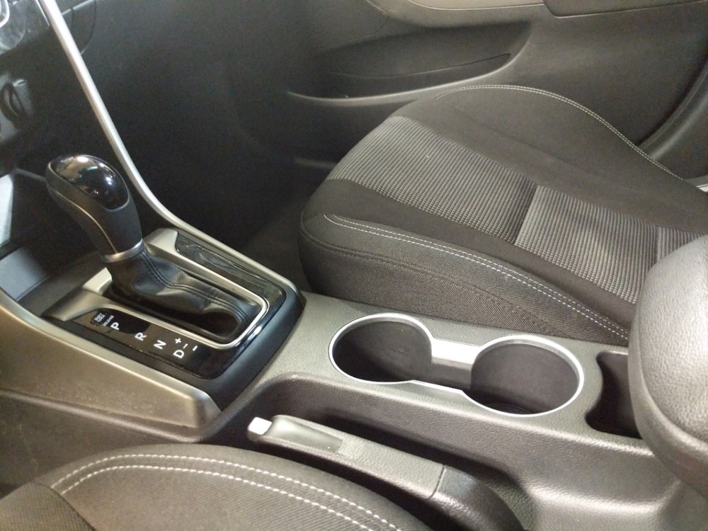 2017 Hyundai Elantra - Center Console/Cup Holders