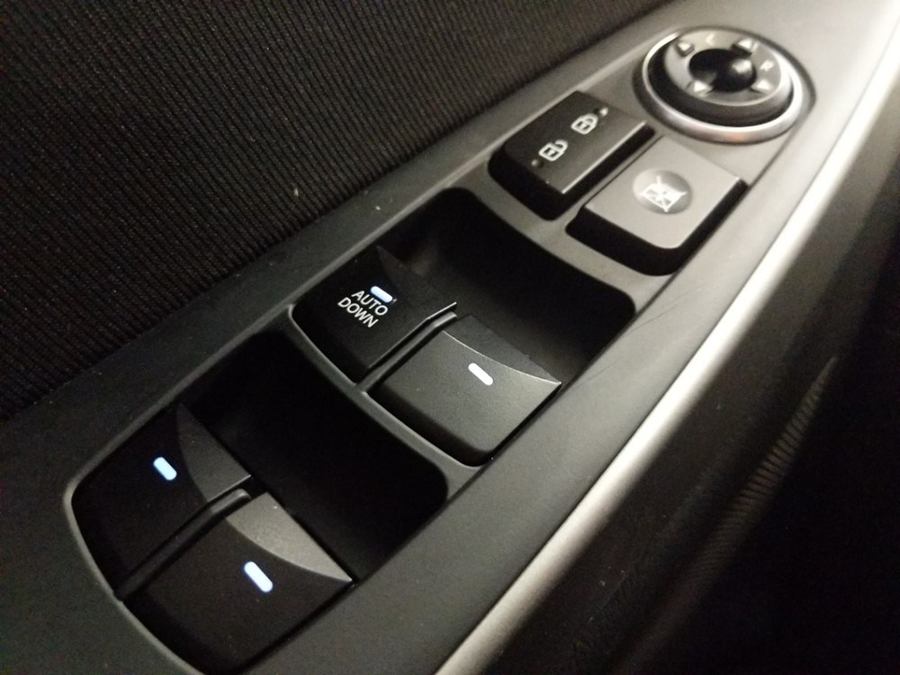 2017 Hyundai Elantra - Driver Power Windows/Lock Control