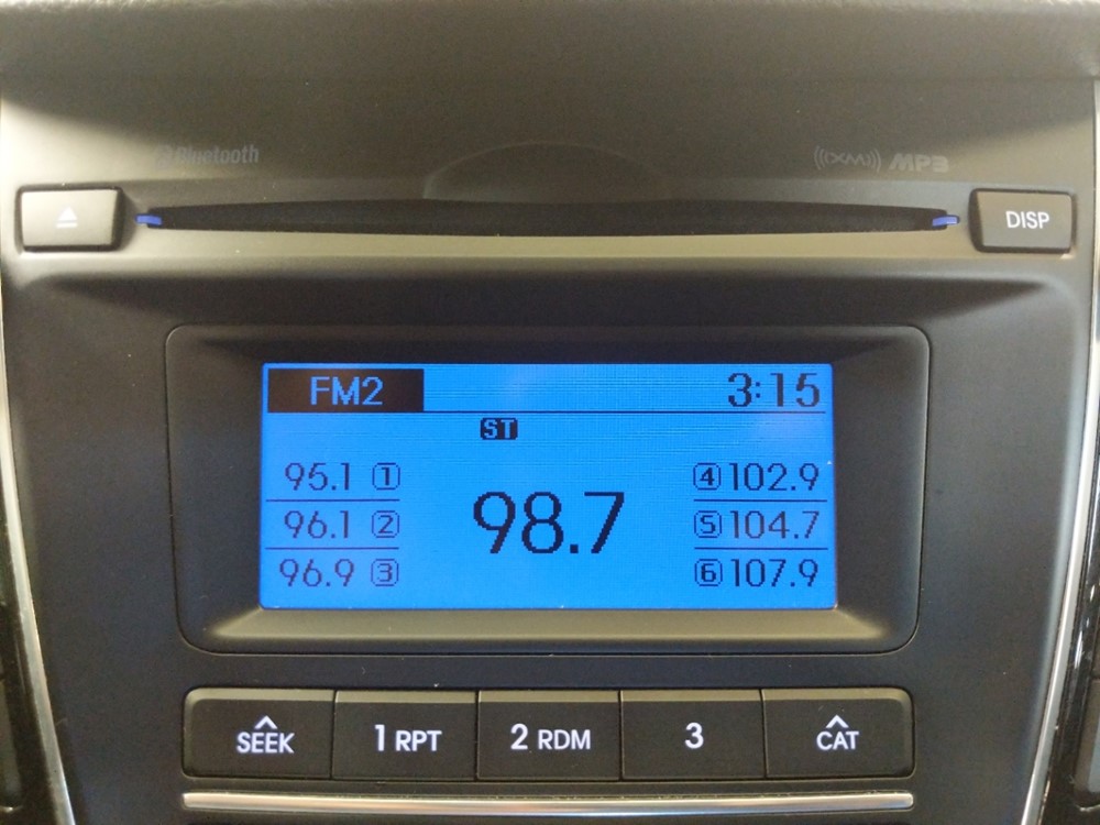2017 Hyundai Elantra - Stereo Package