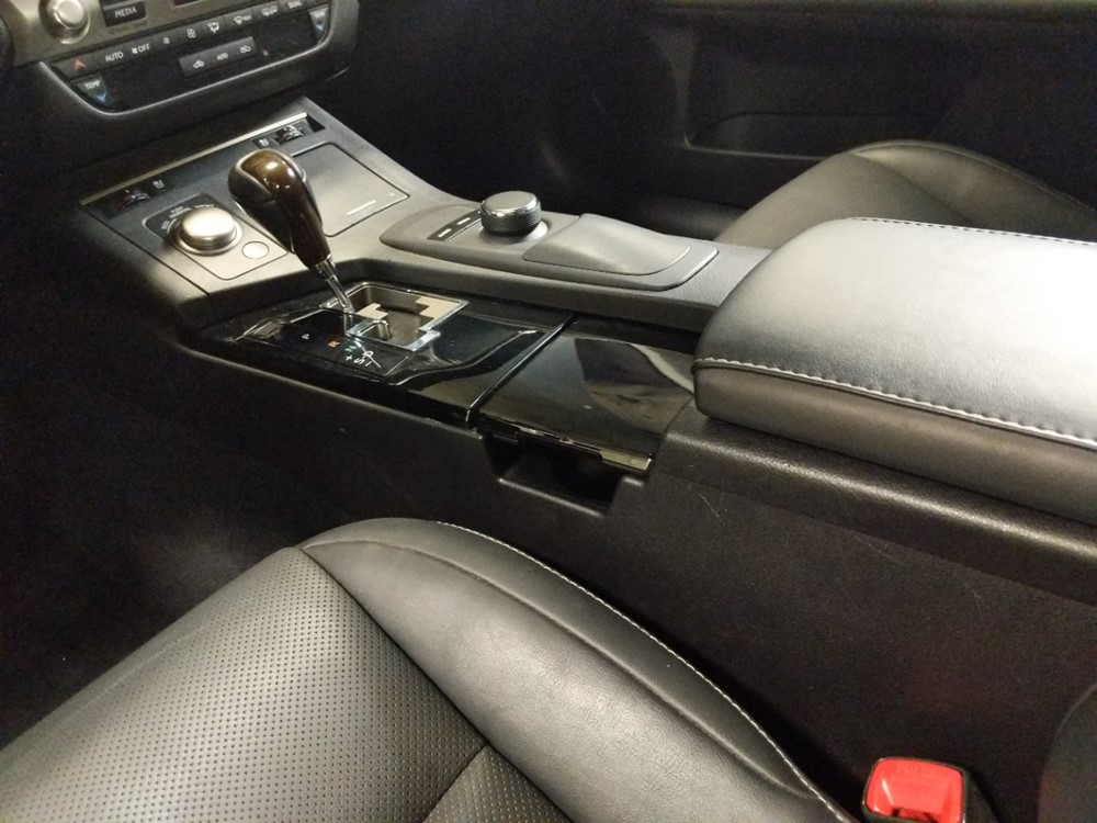 2015 Lexus ES 350 - Center Console/Cup Holders