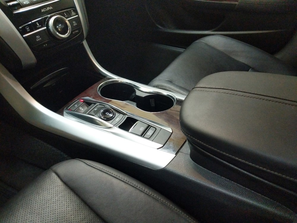 2015 Acura TLX - Center Console/Cup Holders