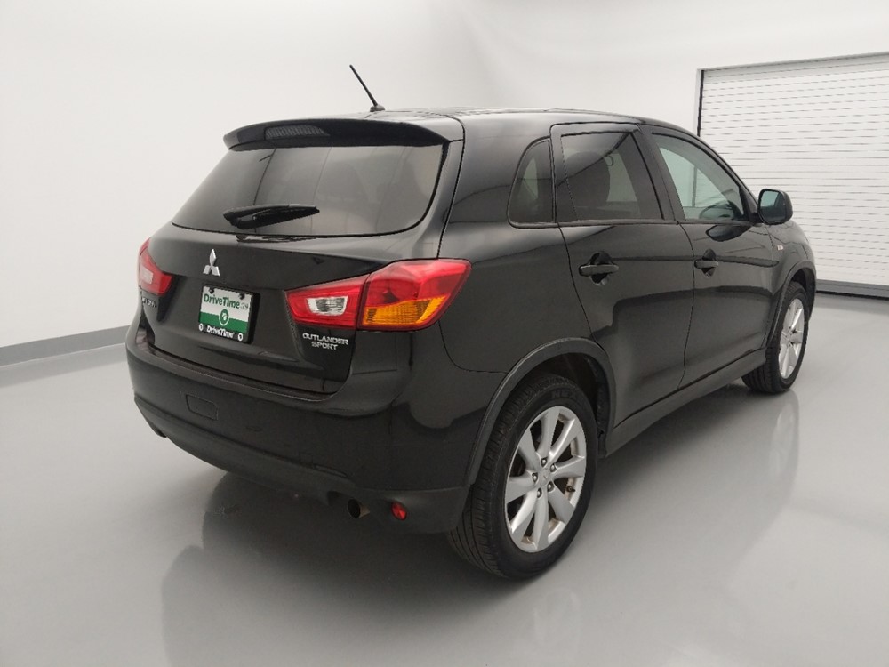 2015 Mitsubishi Outlander - Passenger Rear Bumper