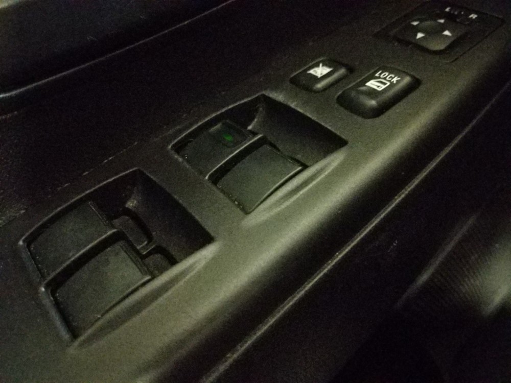 2015 Mitsubishi Outlander - Driver Power Windows/Lock Control