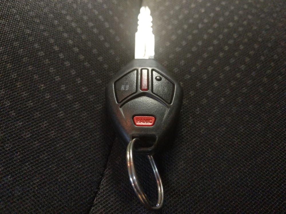 2015 Mitsubishi Outlander - Keys